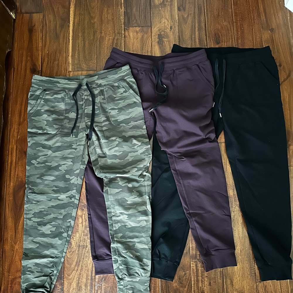 ZYIA Women’s Unwind Joggers